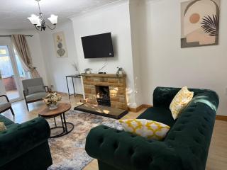 Astlethorpe Haven - Spacious modern home - 9