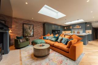 St James Cottage - Luxurious Dorset Escape in Idyllic Milton Abbas - 9