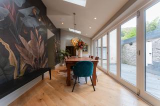St James Cottage - Luxurious Dorset Escape in Idyllic Milton Abbas - 4