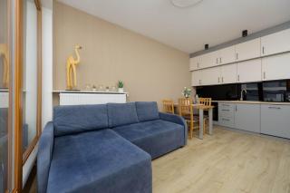 Comfortable Two-bedroom Apartment with Parking, Excellent Location in the City Centre by Noclegi Renters - 3