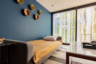 Capitalia Centric High-End Stay w Speed wifi - 1