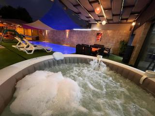 Al Zain Chalet - Private Pool - 0