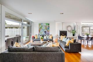 The Whyte House - Waimarama Beachfront - 5