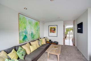 The Whyte House - Waimarama Beachfront - 2