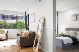 Prime Mascot 2BR Pool Gym Sauna Access - 3