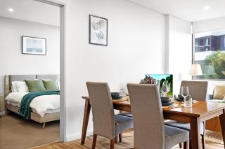 Prime Mascot 2BR Pool Gym Sauna Access - 2