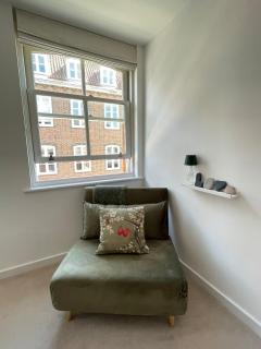 Luxury City Centre Apartment, Winchester - 8