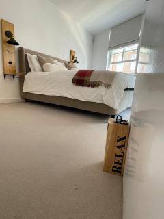 Luxury City Centre Apartment, Winchester - 2