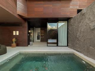Designer villa retreat in prime Berawa - 6