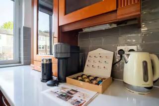 Stylish 2BR Flat in Prime Location Central London - 7