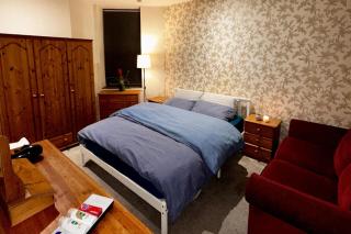 Apt - Sleeps 3 - Pets Ok - Close to Attractions - 5