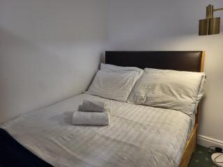 1Bed-ContactlessCheckIn-OutdoorSpace - 4
