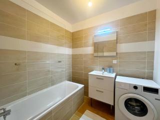 Celestine - appartement 4 personnes - check in h24 - wifi - Saint-Fons - 8