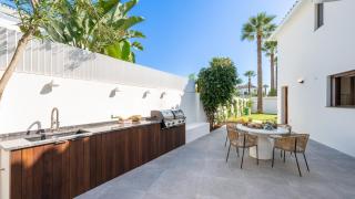 VACATION MARBELLA I Villa Lumea, Luxury Villa, Private Heated Pool, Andalusian Charm, Walking Distance to the Marina and Beaches - 5