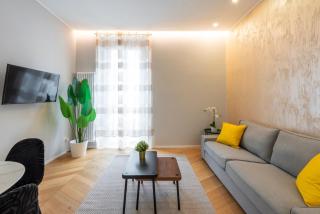 B Home - Modern Elegance for 4 People - 9