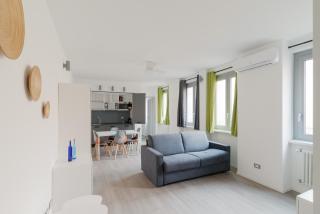 GuestHost - Modern Apartment Milano Precotto - 0
