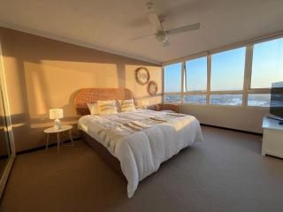 Skyline & River Views Surfers Paradise Haven - 8
