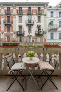 B Home - Modern Elegance for 4 People - 7
