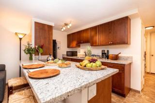 Kaleialoha 403 · Remodeled 1BD w Mountain Views Pool AC - 9