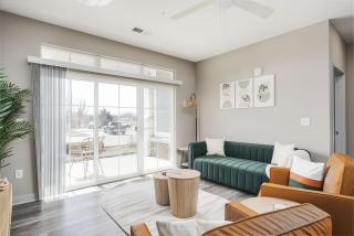 The Maureen Whitestown - 0