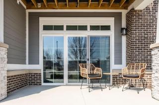 The Maureen Whitestown - 6