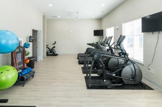 The Maureen Whitestown - 4