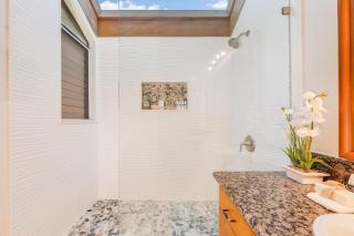 Kahana Outrigger 3A2 · KHO 3A2 Updated OceanFront 3BD wPool AC O - 2