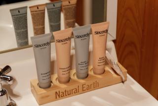 Tuckeroo Cottages & Gardens - Blue Wren & Kookaburra - 2