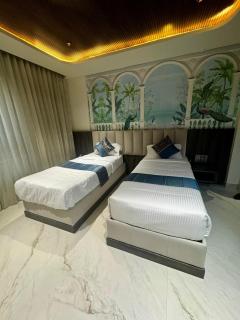 The White Castle Hotel - 9