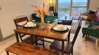 New Luxury 2 Bed Open Plan Apartment! City Centre - 9