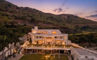 Victoria Mansion - A Signature Collection by HST Hotels, Pure Vegetarian - 0