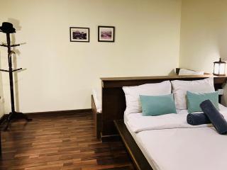 Niras Bankoc Hostel - 4