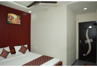 Redfox Service Apartment DLF - 7