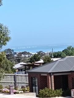Bay View's - 8