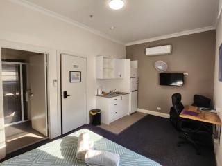 Royal Hotel Gympie - 9