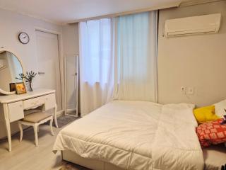 stay at gangnam shnsa station - 7
