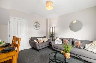 The Quays - Modern 3 Bed, 2 Bath - Parking - 1