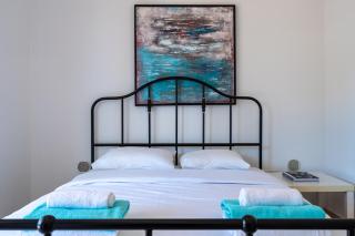 A Central Two Bedroom Pool-Side Apartment in Paphos - 8