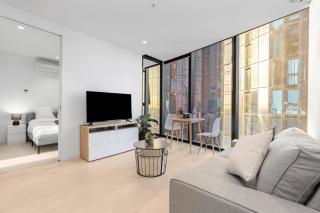 MelbCBD 46F Stunning City View at EQ Tower - 7