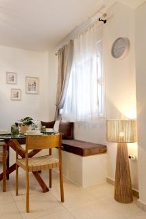 The PINE - Stylish city apartment Comfort and Cosiness for 4 - 6