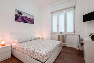 StayEasy Crocetta - Duomo walking, 2 bedrooms 2 baths - 6