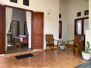 Cenreeza Airport Villa - 7