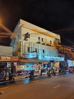 Central Guesthouse - 0