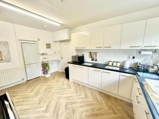 Secluded Hot Tub, With Views - Abergavenny - 3