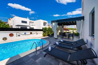 Villa Essenza Rossa in Vodice only 650 meters from the beach - 2