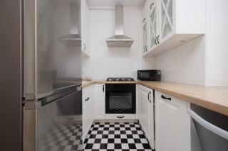 Bright Apartament Młynarska Perfect for Remote Work by Noclegi Renters - 4