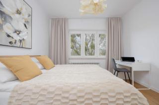 Bright Apartament Młynarska Perfect for Remote Work by Noclegi Renters - 2