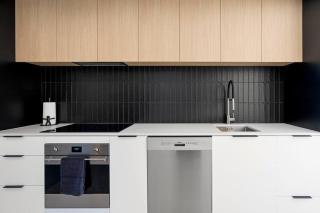 Stay in the Heart of the City 3 Bed 3 Bath - 6