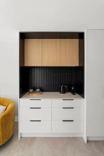 Stay in the Heart of the City 3 Bed 3 Bath - 3