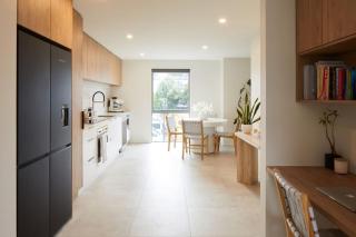 Spacious 3 Bedroom Townhouse Steps from the CBD - 6